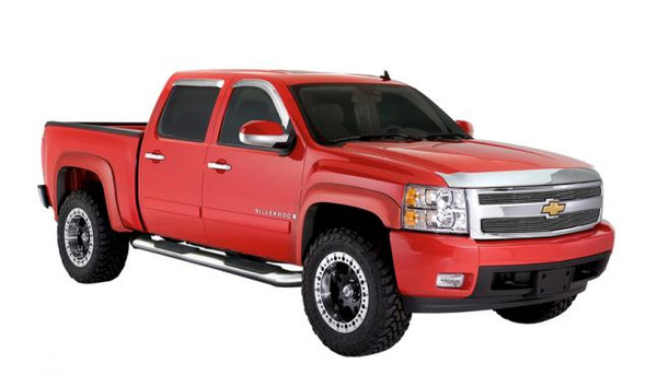 Lund Maxi-Chrome Trim Package