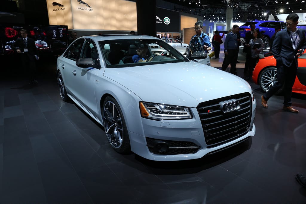 Audi S8 