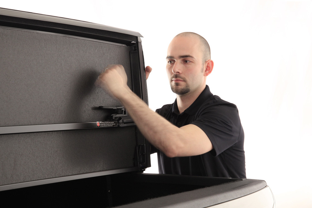 Advantage Hard Hat Advantage Hardhat Folding Tonneau Cover