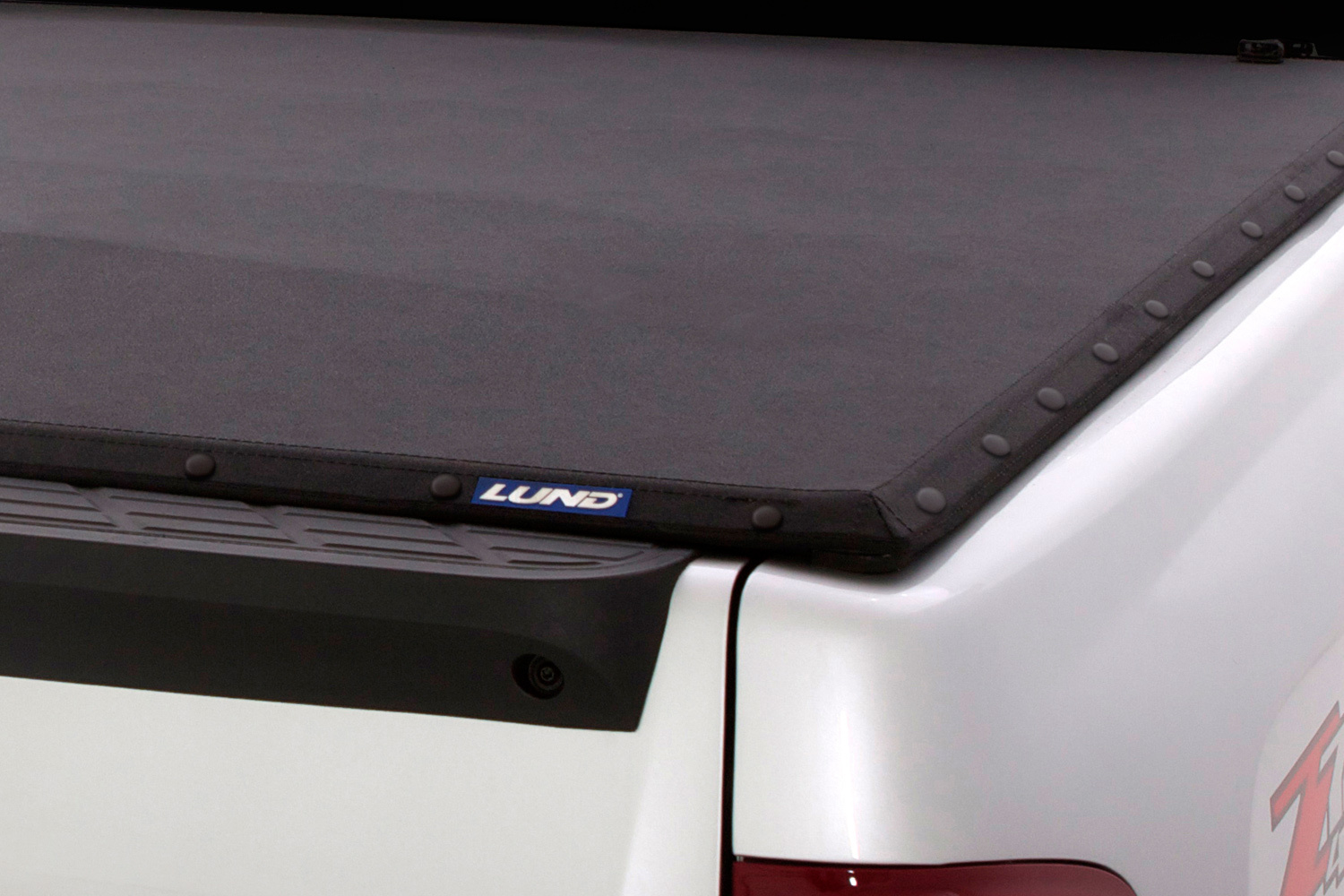 Lund Genesis Elite Snap Tonneau Cover Free Shipping