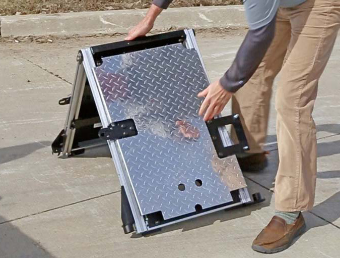 Dee Zee Bed Extender Truck Tailgate Extension