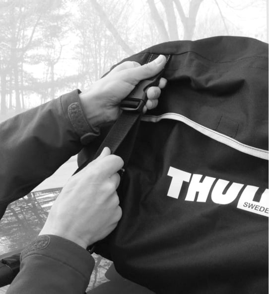 Thule outbound top rooftop cargo bag