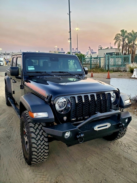 Customer Photo by Mayra G, who drives a Jeep Gladiator