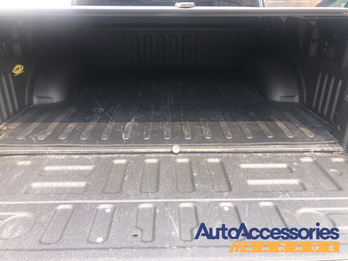 Boomerang Rubber Truck Bed Mat photo by Jose Luis T