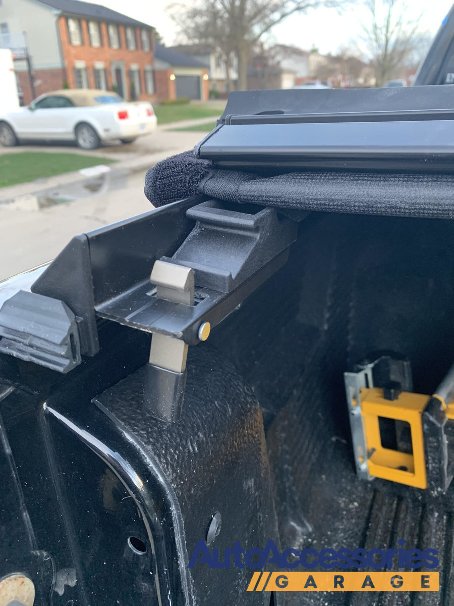 Lund Genesis Elite Roll Up Tonneau Cover photo by Dominic S