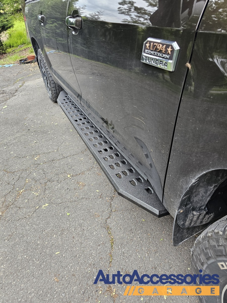 Go Rhino RB20 Running Boards photo by Michael S
