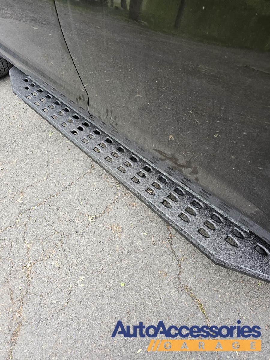 Go Rhino RB20 Running Boards photo by Michael S